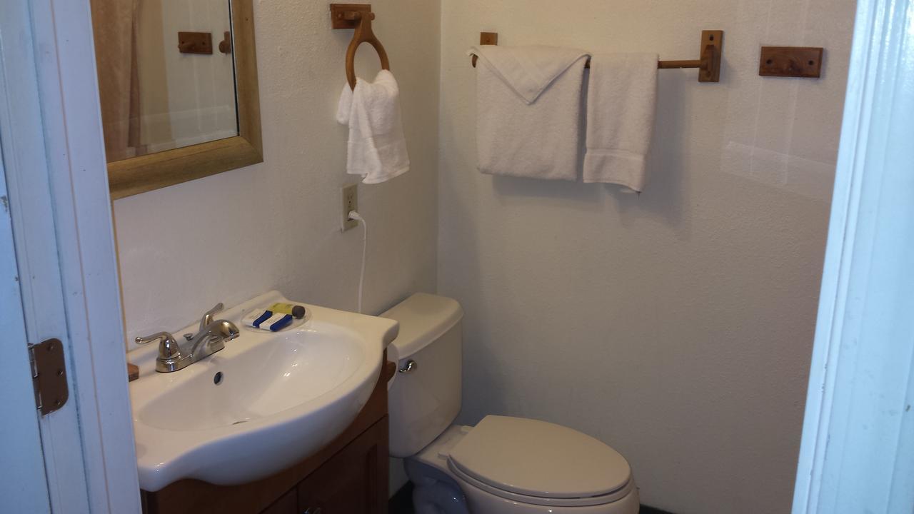 Shiny Motel Hoquiam Bagian luar foto