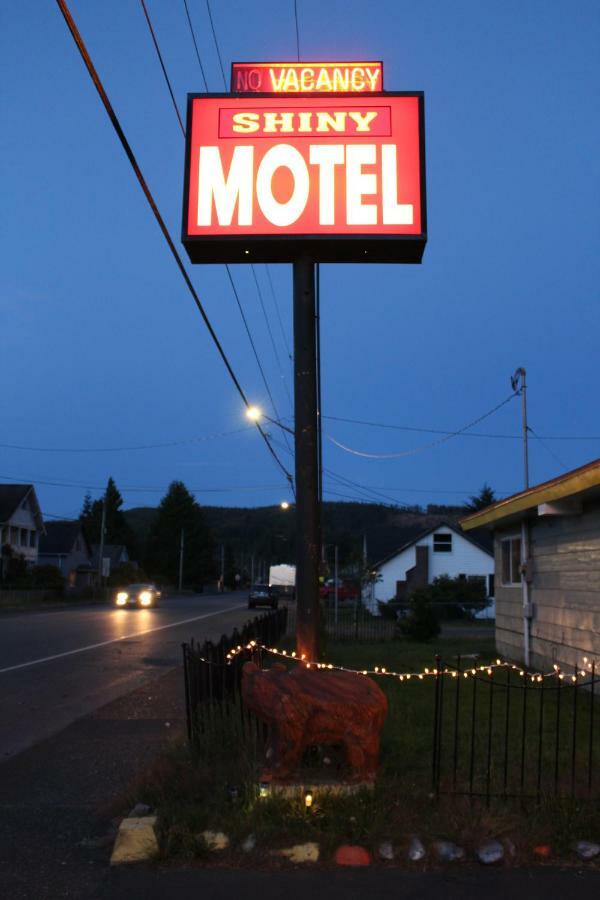 Shiny Motel Hoquiam Bagian luar foto